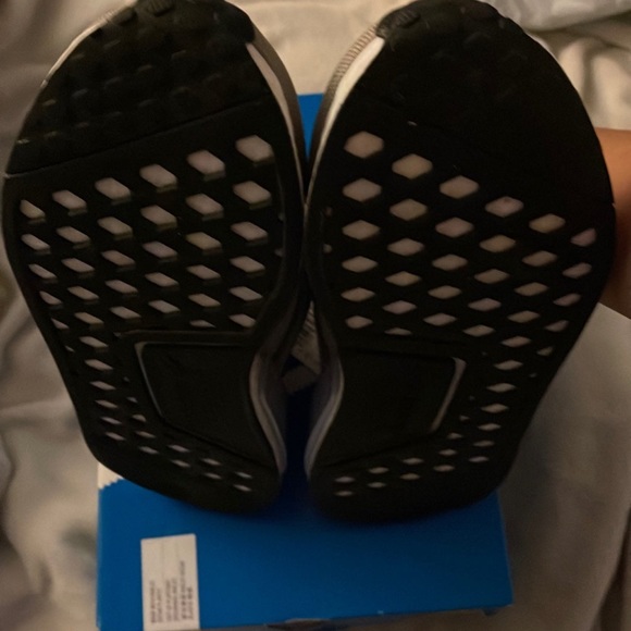 Adidas NMD_R1 Wide size 8 - Picture 7 of 11